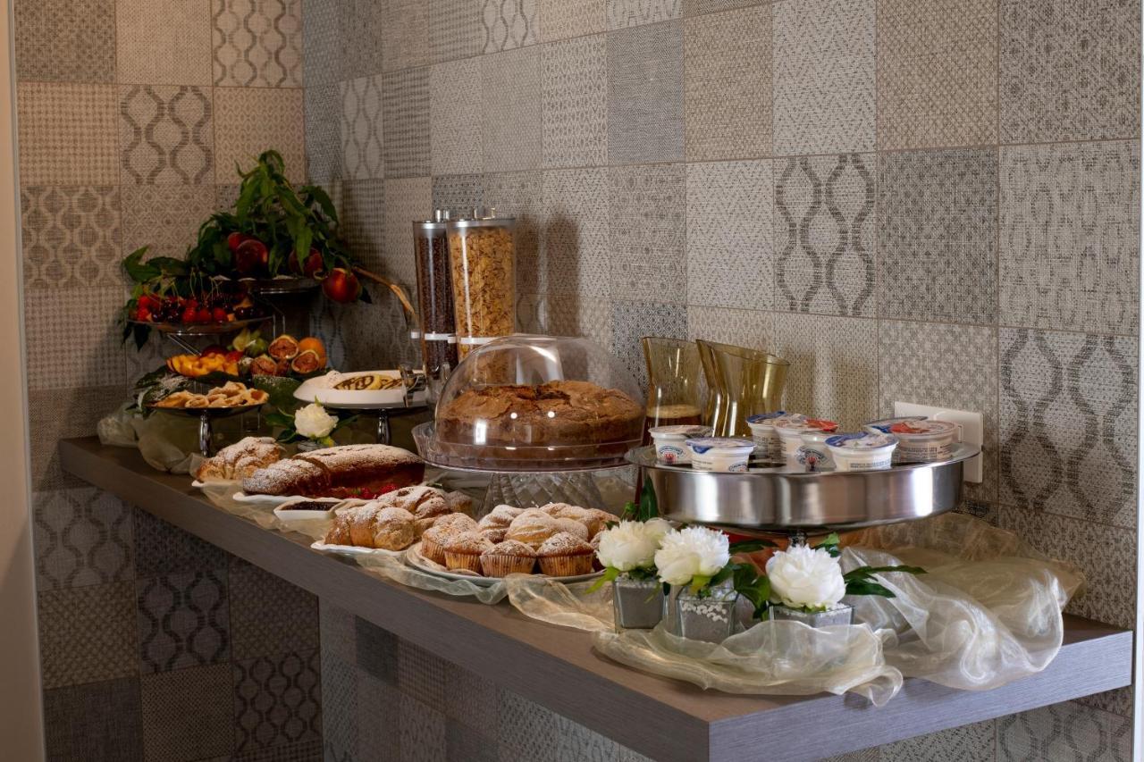 Residenza Don Alberto Ornano Grande Ngoại thất bức ảnh